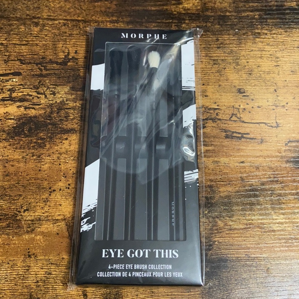 Morpheme eye got this brush set